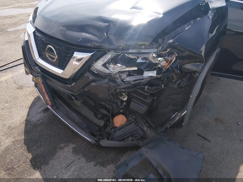 2017 NISSAN ROGUE auction photo 6