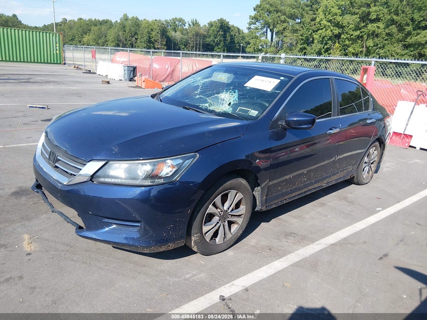 2015 Honda Accord, Normal Wear & Tear, IAAI, VIN 1HGCR2F31FA232353 — photo 2