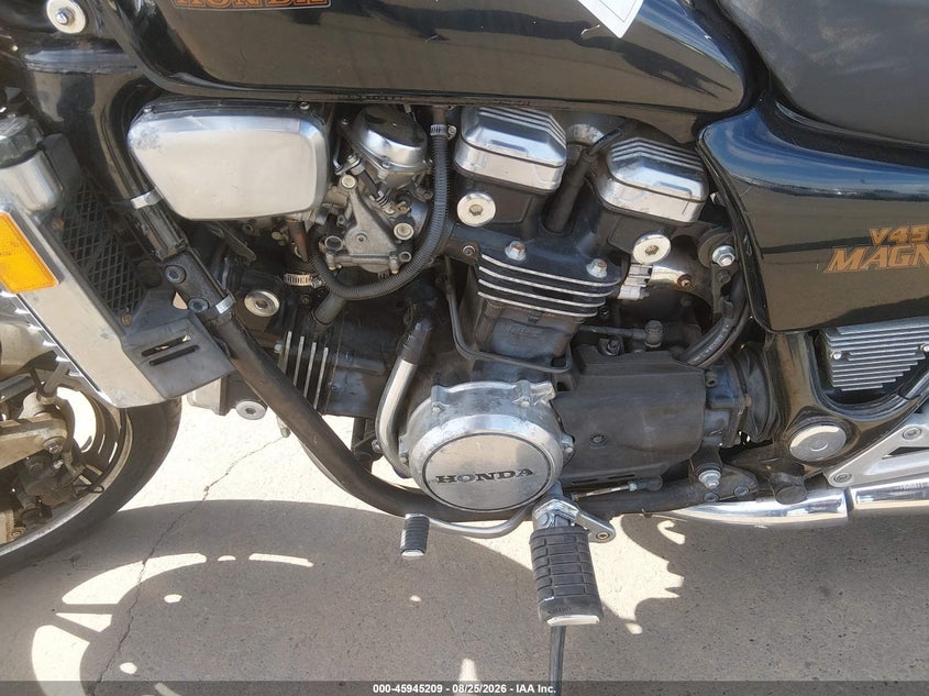 HONDA VF750 1983