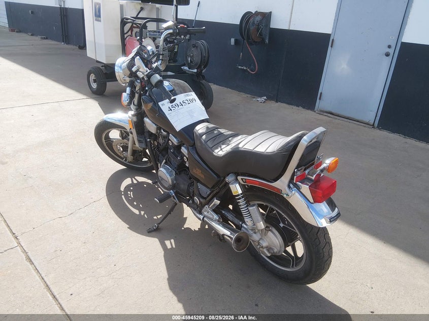 1983 HONDA VF750 auction photo 3