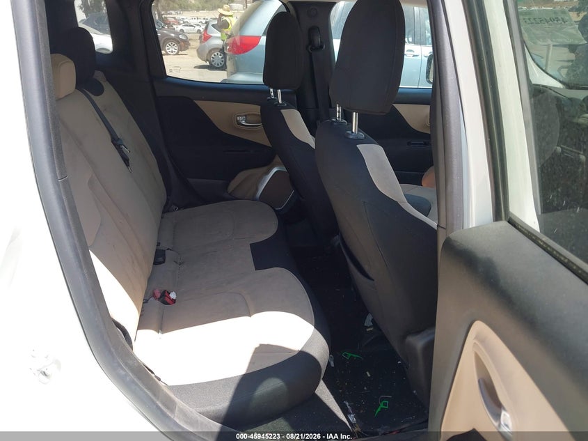 2016 JEEP RENEGADE auction photo 8