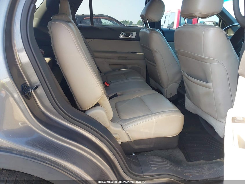 2011 FORD EXPLORER auction photo 8