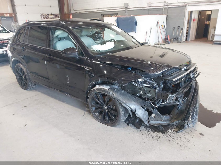 2021 VOLKSWAGEN TIGUAN auction photo 1