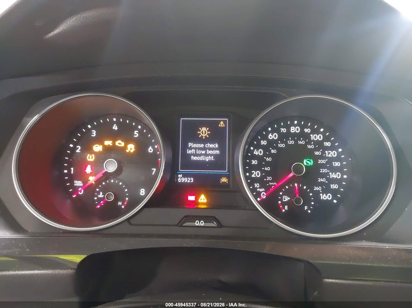 2021 VOLKSWAGEN TIGUAN auction photo 7
