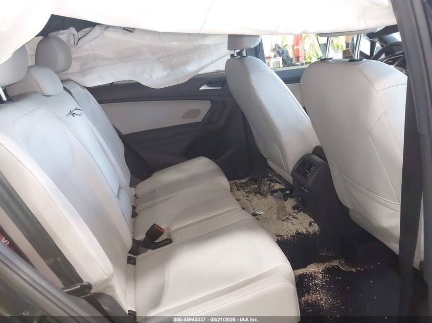2021 VOLKSWAGEN TIGUAN auction photo 8