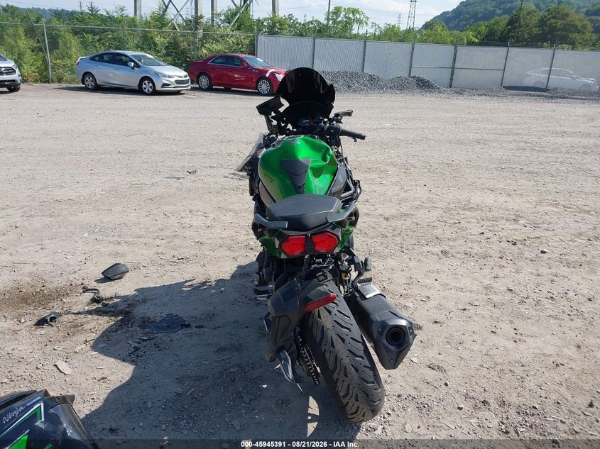 2023 KAWASAKI ZX1002 auction photo 6