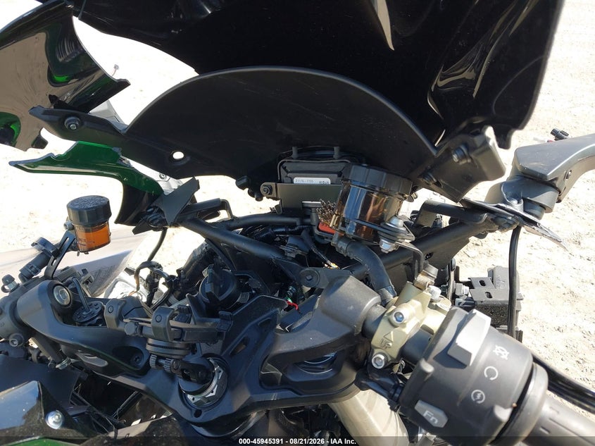 2023 KAWASAKI ZX1002 auction photo 7