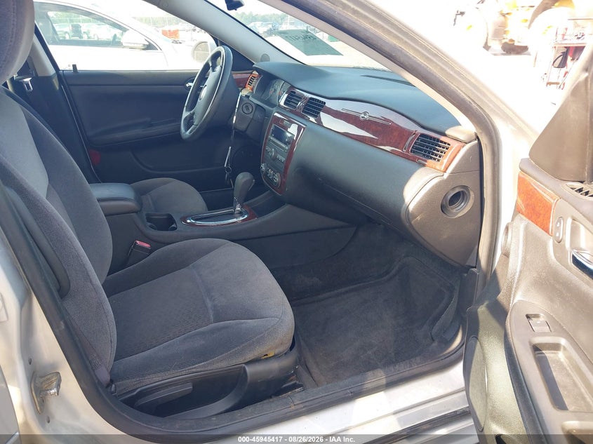 2010 CHEVROLET IMPALA auction photo 5