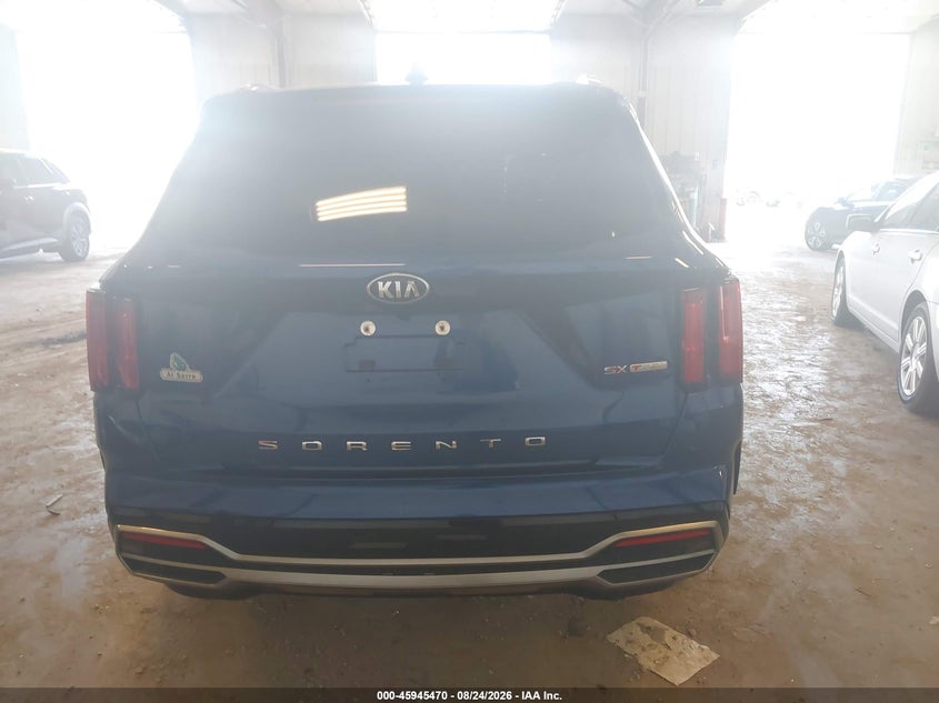 2021 Kia Sorento (VIN: 5XYRK4LF6MG008841)