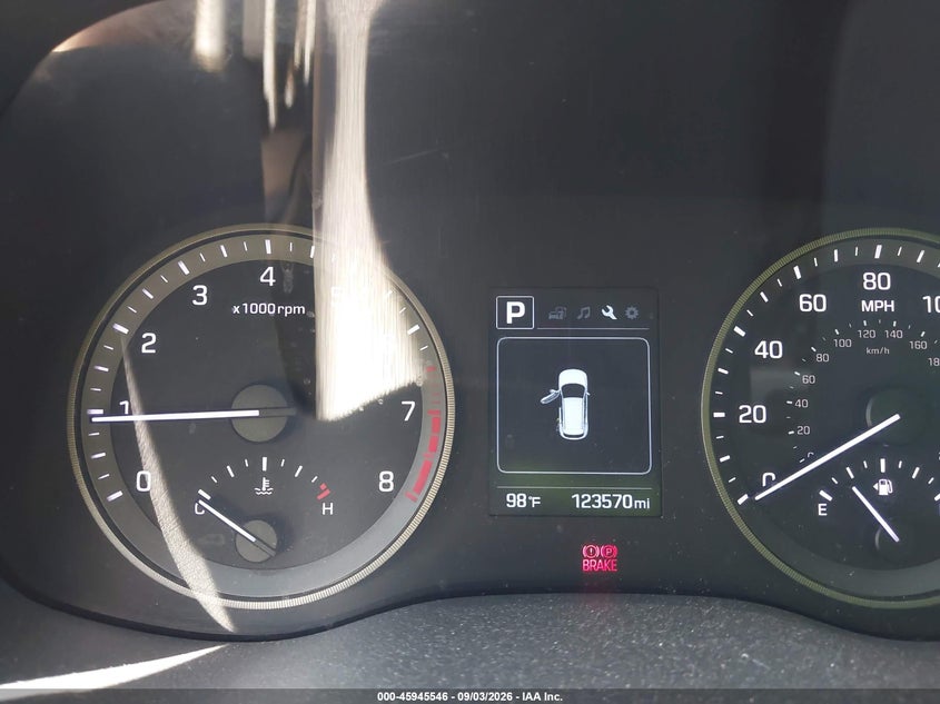 HYUNDAI TUCSON 2018 VIN KM8J33AL8JU769423