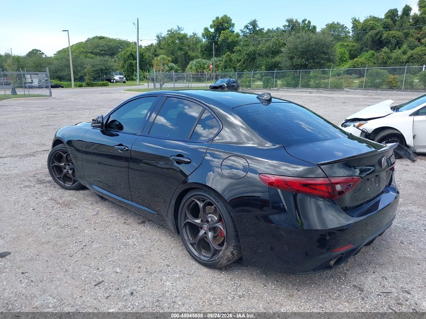 2017 ALFA ROMEO GIULIA auction photo 3