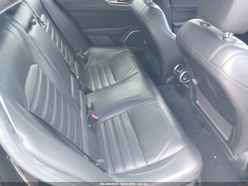 2017 ALFA ROMEO GIULIA auction photo 8