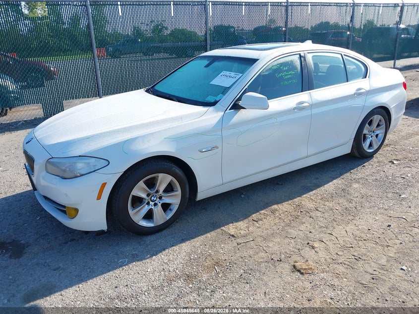2013 BMW 528I auction photo 2