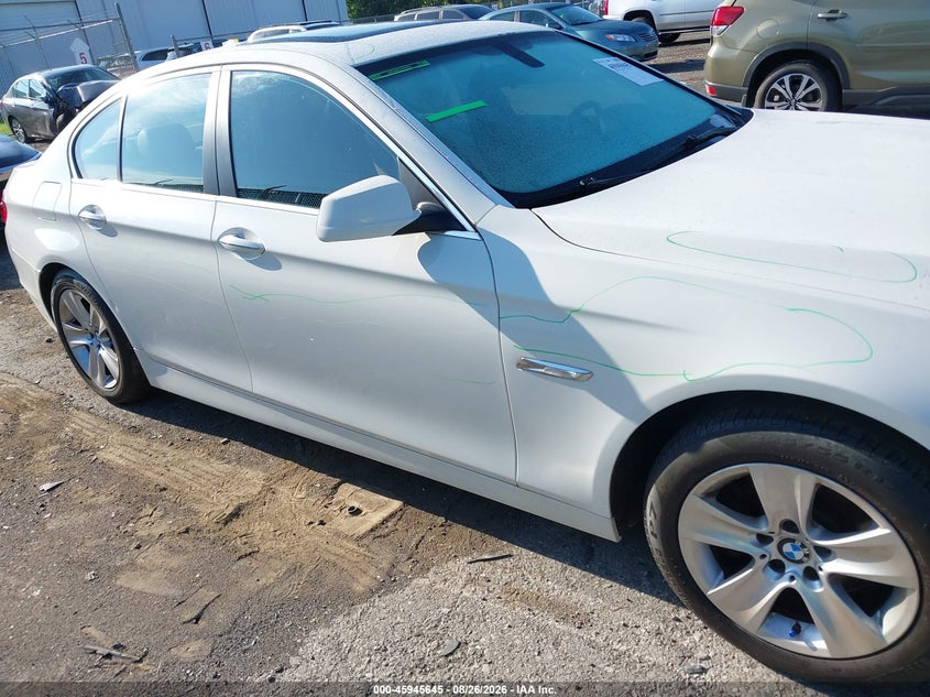 2013 BMW 528I auction photo 6