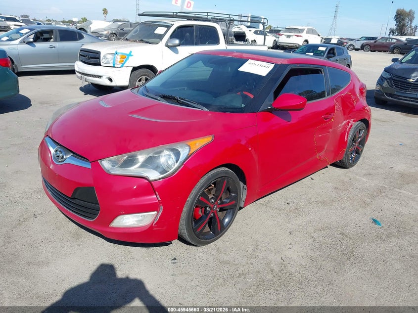 2015 Hyundai Veloster, Left Rear, IAAI, VIN KMHTC6AD6FU228655 — photo 2