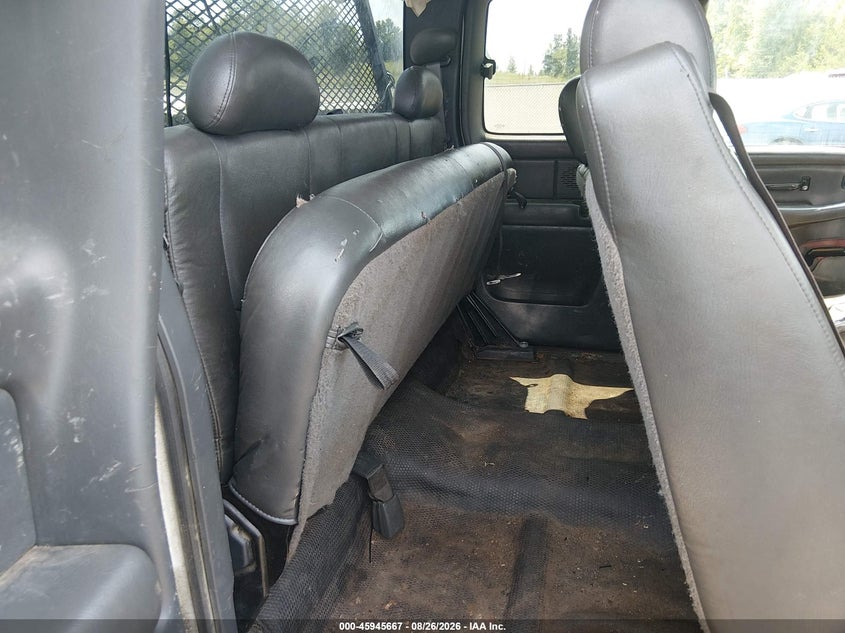 2004 GMC SIERRA 2500HD auction photo 8