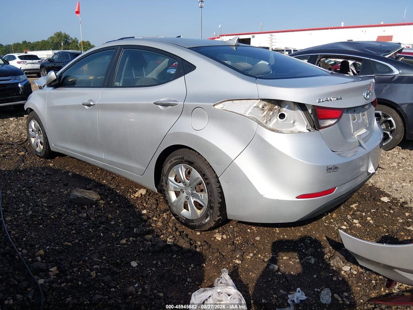2016 HYUNDAI ELANTRA auction photo 3