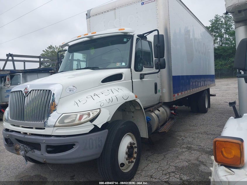 2015 INTERNATIONAL 4000 auction photo 2