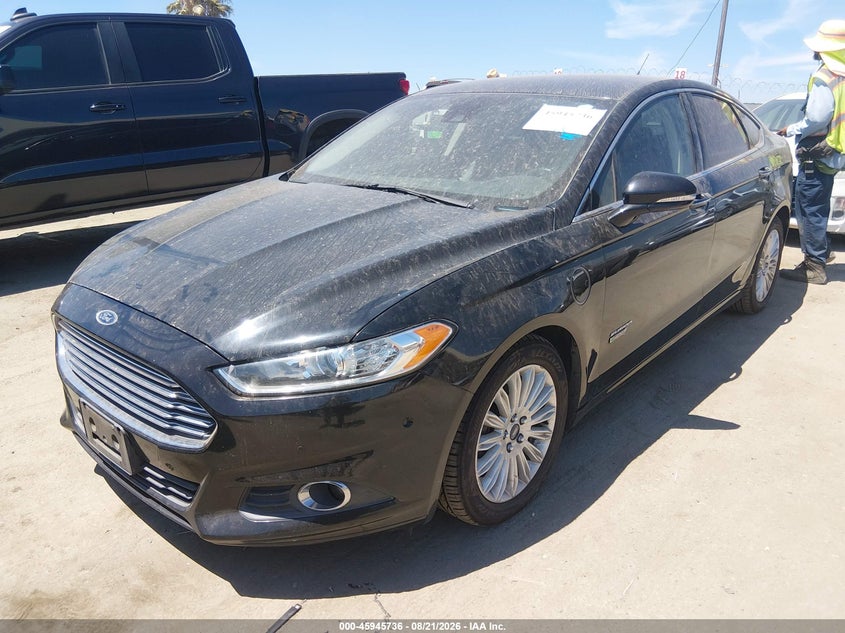 2016 Ford Fusion, Normal Wear & Tear, IAAI, VIN 3FA6P0PU5GR320946 — photo 2