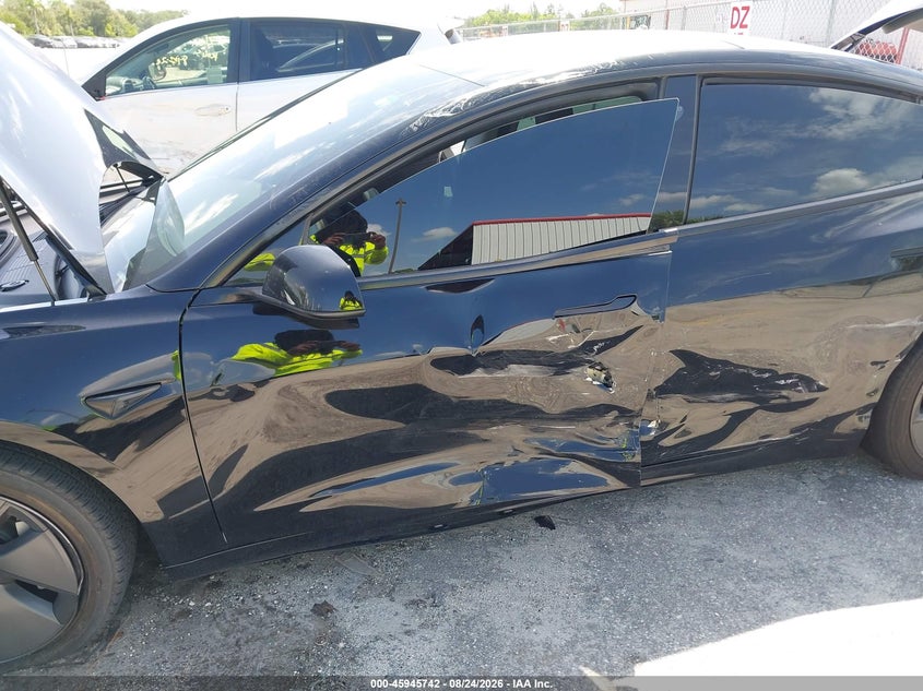 2021 TESLA MODEL 3 auction photo 6