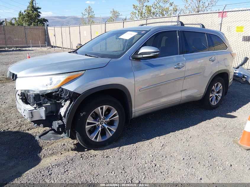 2016 Toyota Highlander, Удар спереди, IAAI, VIN 5TDBKRFH4GS255813 — фото 2