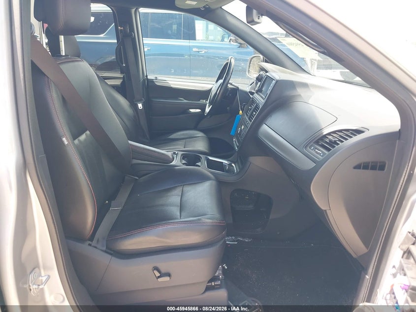 2019 DODGE GRAND CARAVAN auction photo 5