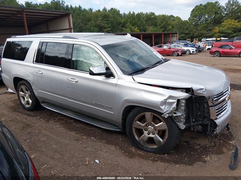 CHEVROLET SUBURBAN - zdjęcie 14