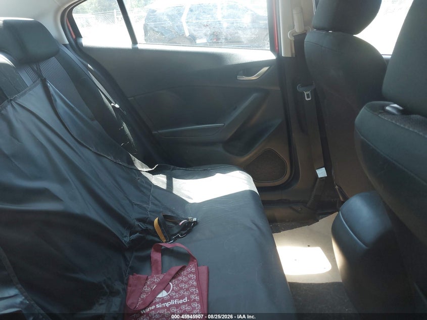 2015 MAZDA MAZDA3 auction photo 8