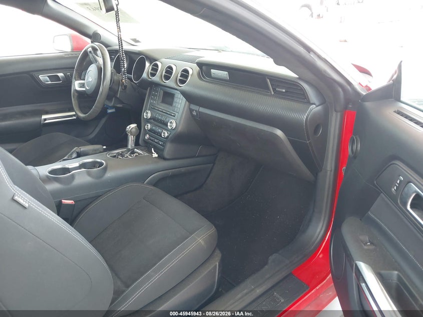 2018 FORD MUSTANG auction photo 5