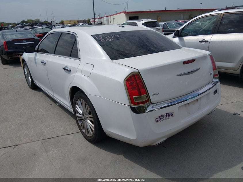 2012 CHRYSLER 300 LIMITED · Фото 3