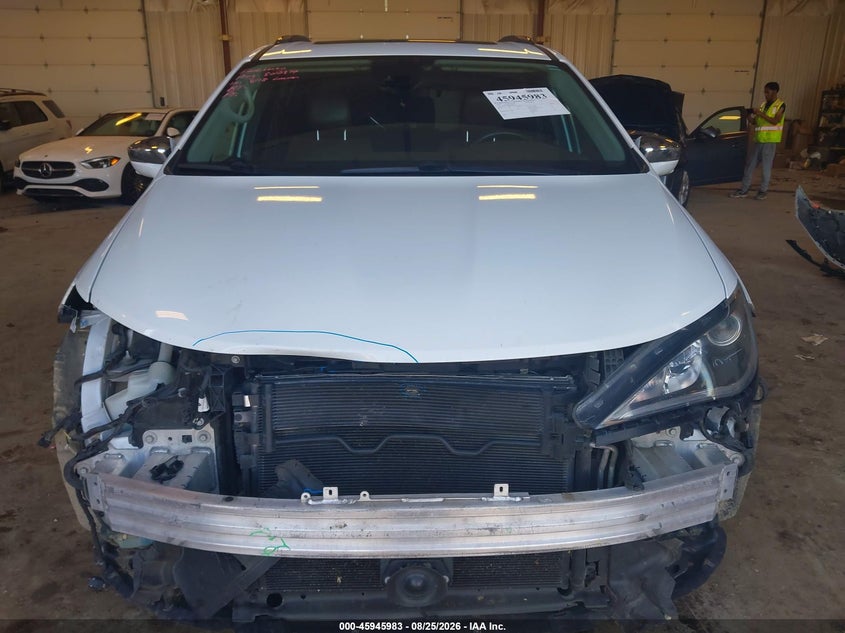 CHRYSLER PACIFICA - zdjęcie 12