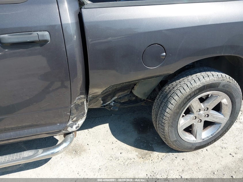 2014 RAM 1500 auction photo 6