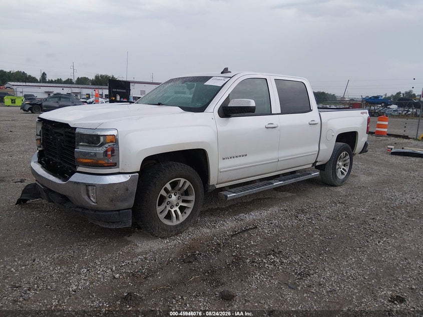 2018 Chevrolet Silverado, Удар спереди, IAAI, VIN 3GCUKREC5JG176493 — фото 2