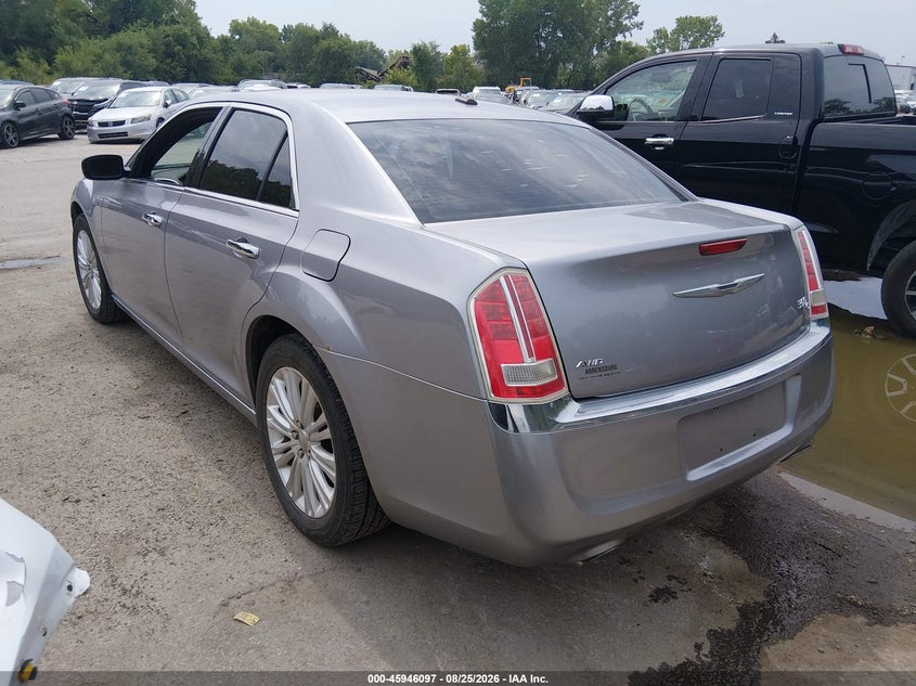 2014 CHRYSLER 300C AWD · Фото 3
