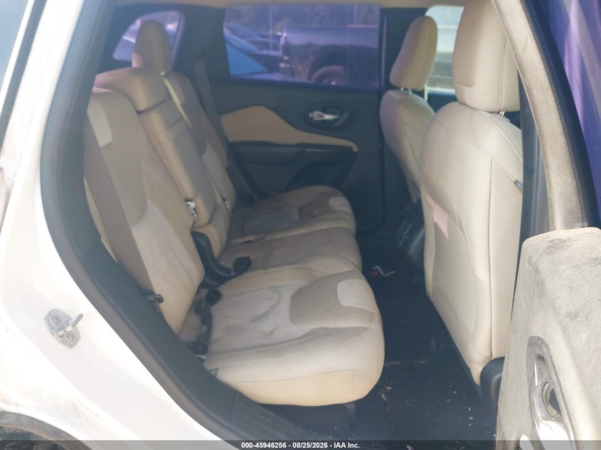 2015 JEEP CHEROKEE auction photo 8