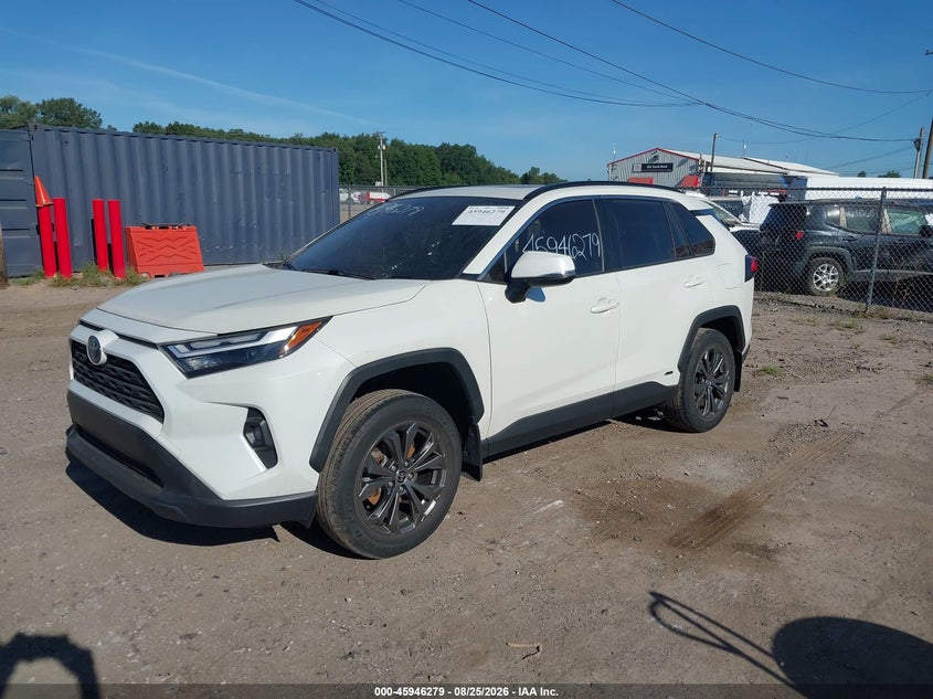 2022 Toyota RAV 4, Right Side, IAAI, VIN JTMB6RFV4ND527103 — photo 2