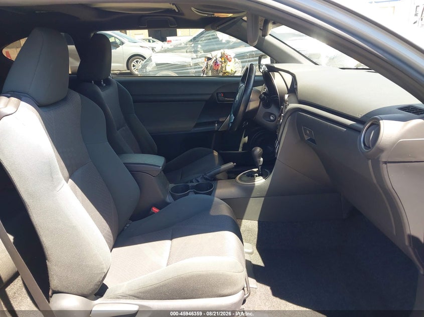 SCION TC 2011 VIN JTKJF5C71B3012757