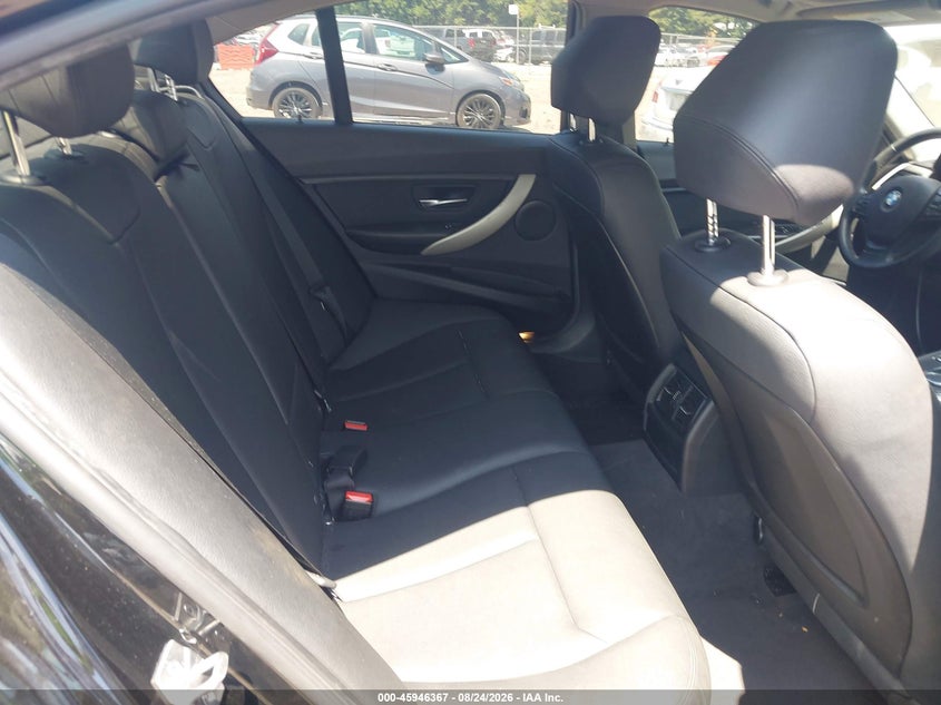 BMW 320I - zdjęcie 8