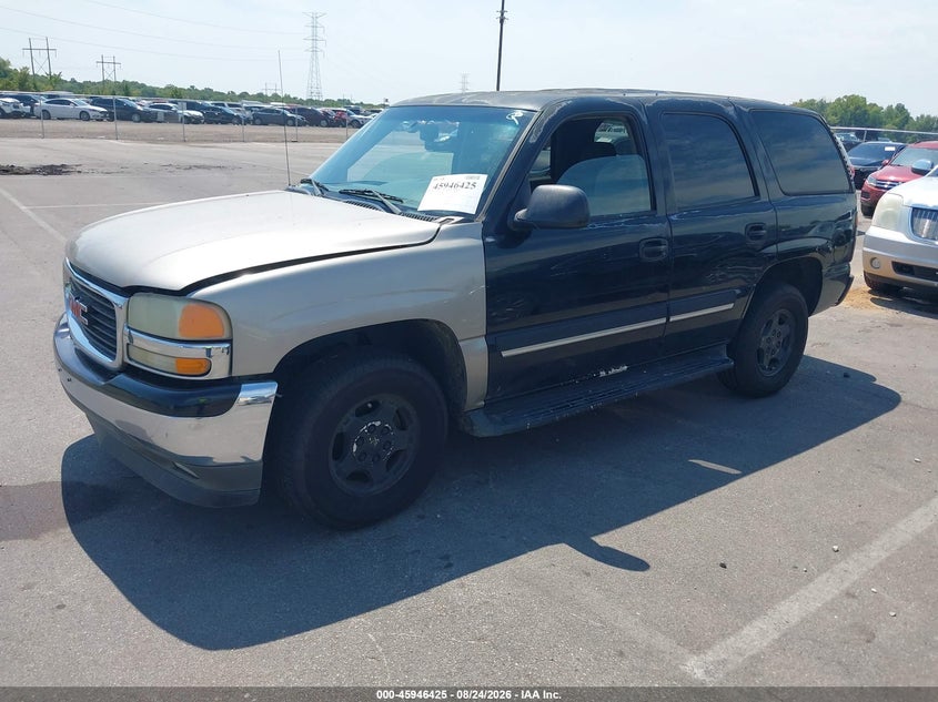 2004 CHEVROLET TAHOE auction photo 2