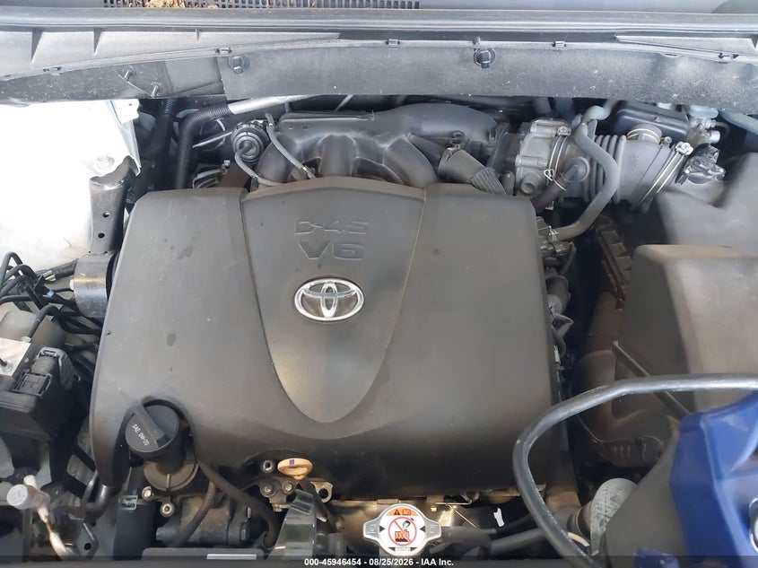 TOYOTA HIGHLANDER - zdjęcie 10