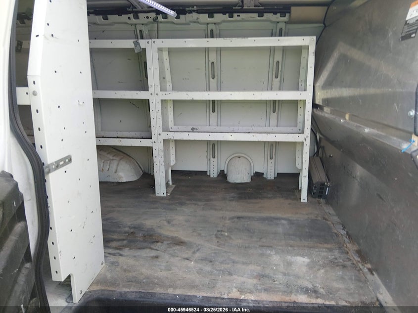 2017 CHEVROLET EXPRESS 2500 auction photo 8