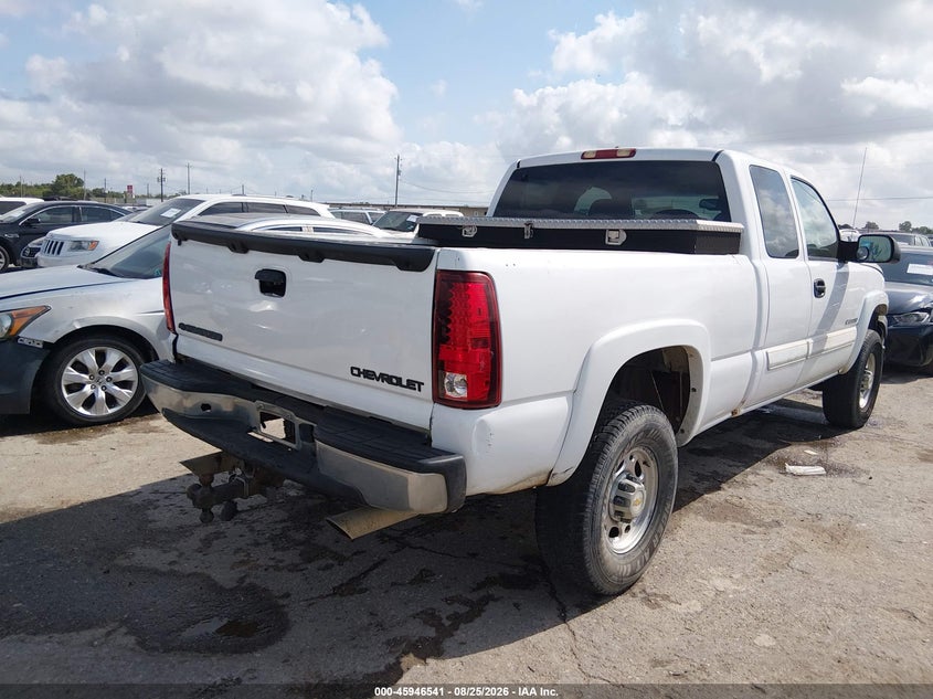 2004 CHEVROLET SILVERADO 2500HD auction photo 4