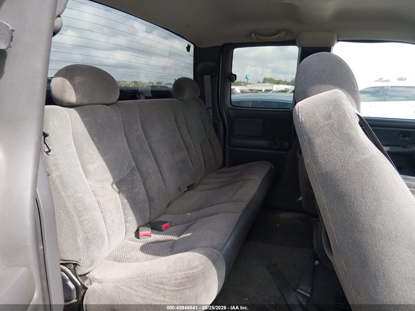 2004 CHEVROLET SILVERADO 2500HD auction photo 8