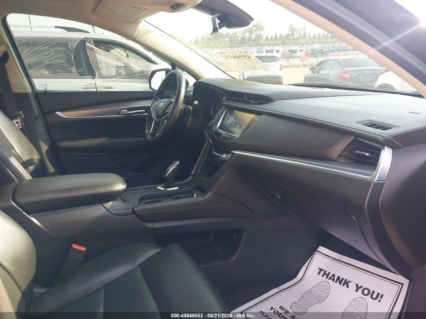 2017 CADILLAC XT5 auction photo 5