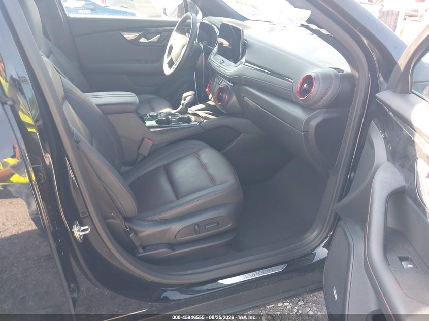 2025 CHEVROLET BLAZER auction photo 5