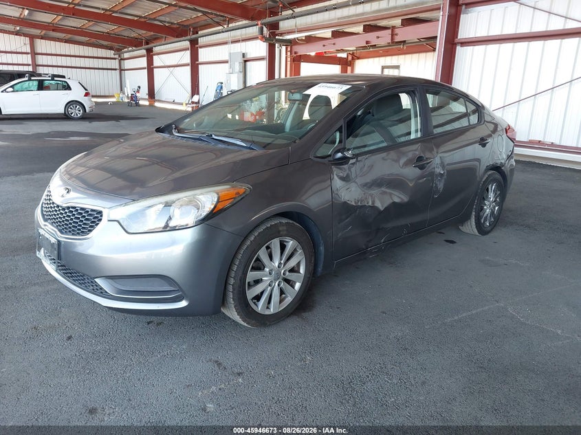 2016 Kia Forte, Левый бок, IAAI, VIN KNAFX4A65G5603939 — фото 2