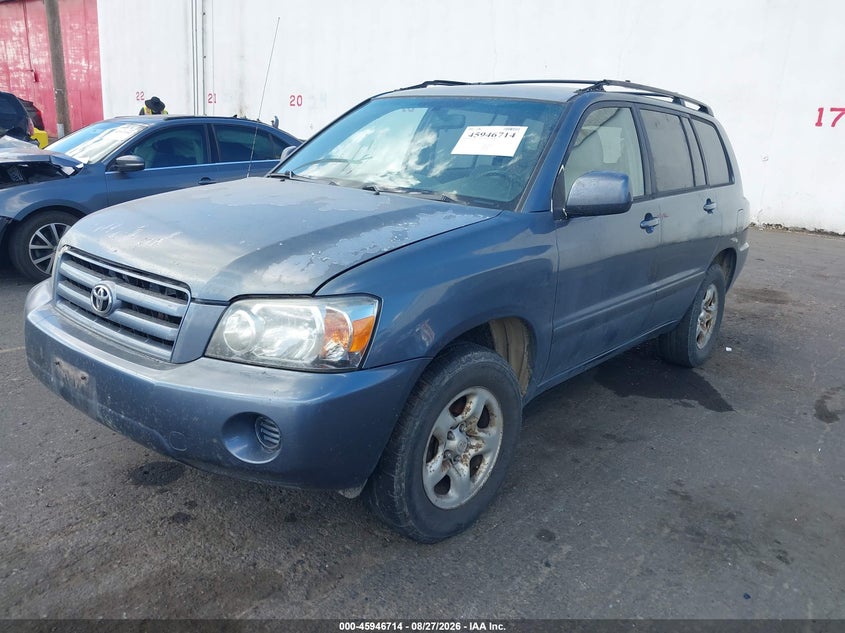2005 TOYOTA HIGHLANDER auction photo 2