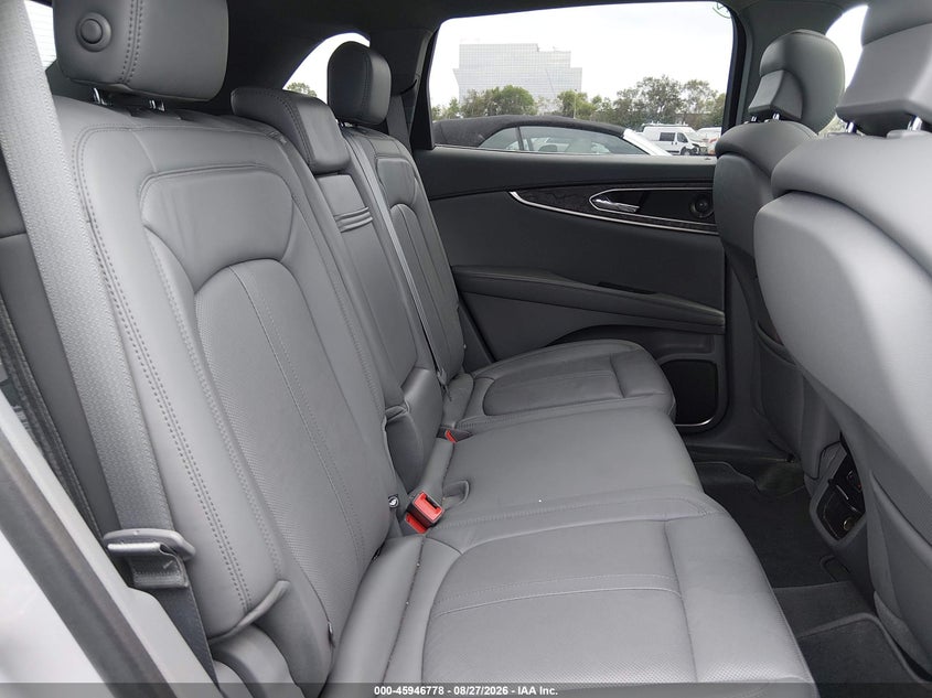 2019 LINCOLN NAUTILUS auction photo 8
