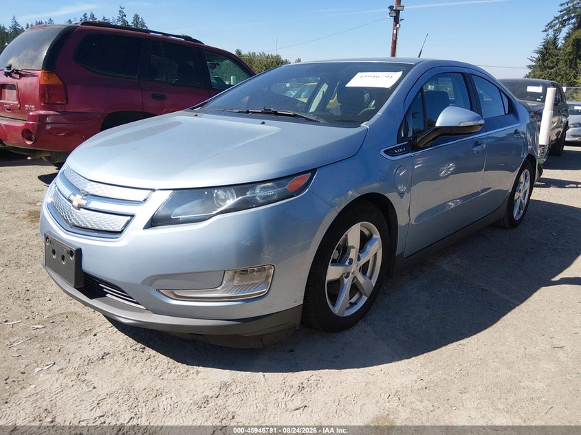 2013 Chevrolet Volt, Left Side, IAAI, VIN 1G1RA6E44DU103917 — photo 2