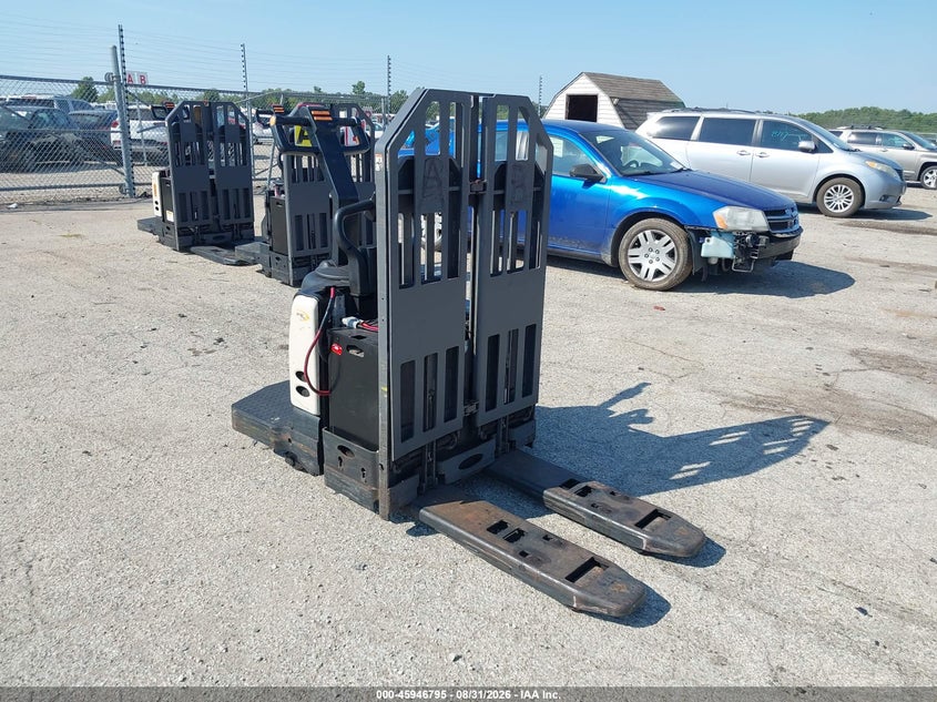 Vin: 00000000010201629, lot: 46445970, crown end rider jack 20201